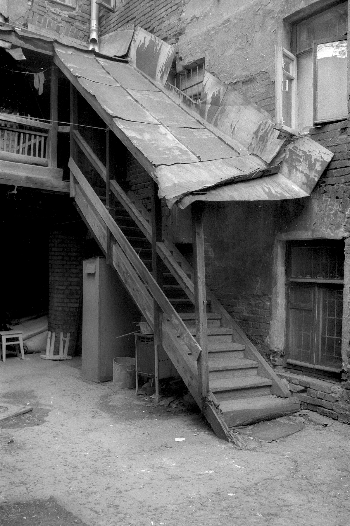 Staircase in a courtyard near the Rozhdestvensky Convent, Moscow photo Thomas Deckker 1989