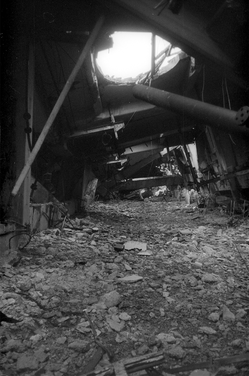 Beckton Gasworks photo © Thomas Deckker 1988